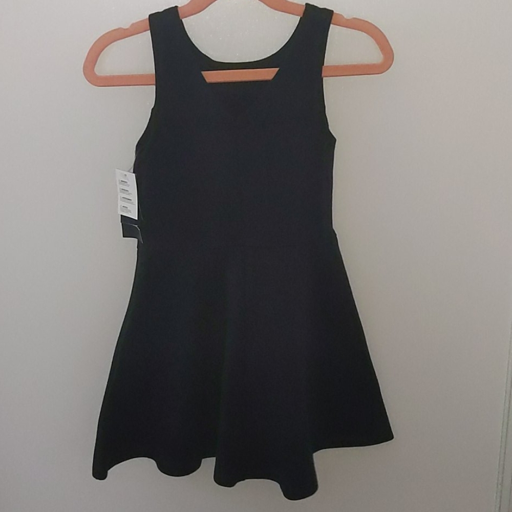 Dress - Picture 2 of 5